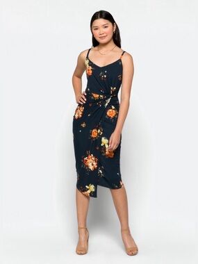 Nine Britton Vivienne Knit Fitted Midi Dress in Navy Floral